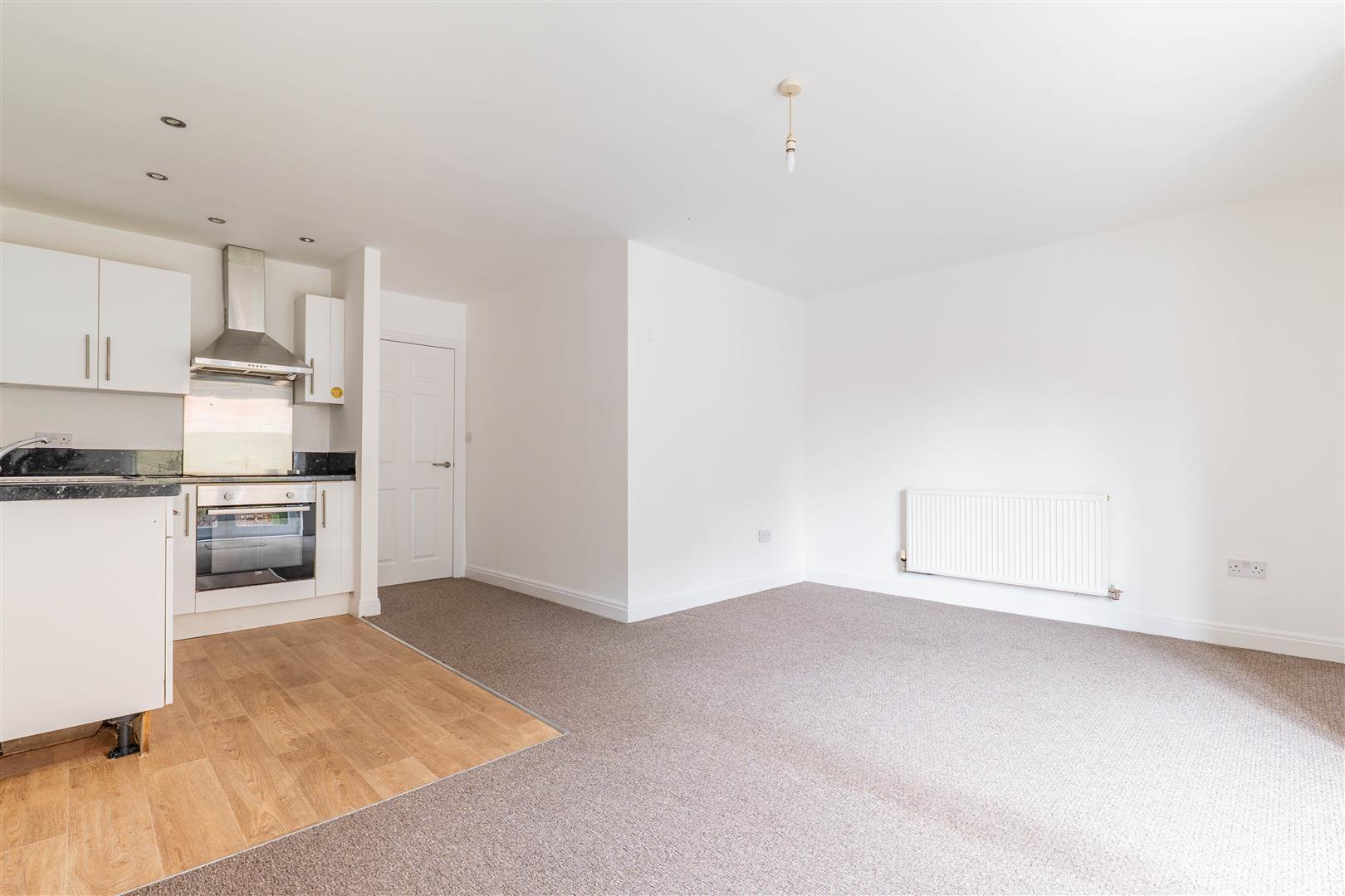 2 bed property in Lancaster Gate, Leyland